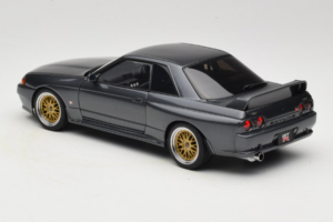 Nissan Skyline GT-R R32 V-Spec II Tuned Gun Grey Metallic AUTOart 1:18 77417 Metall - pilt 7/8
