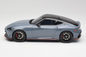 Nissan Z RZ34 NISMO Stealth Hall GT Spirit 1:18 GT484 Vaik - pilt 3/6