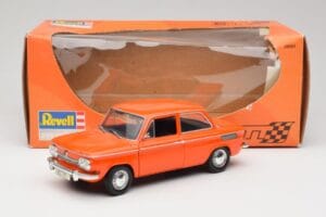 NSU 1000 TT Oranž Revell 1:18 08884 Metall - pilt 8/8