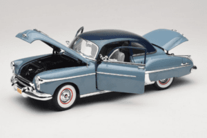 Oldsmobile 88 Sinine Grease Auto World 1:18 AWSS103/06 Metall - pilt 2/8