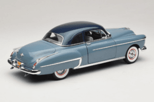 Oldsmobile 88 Sinine Grease Auto World 1:18 AWSS103/06 Metall - pilt 3/8