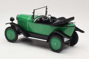 Opel 4 PS Laubfrosch Roheline MCG 1:18 MCG18050 Metall - pilt 5/6