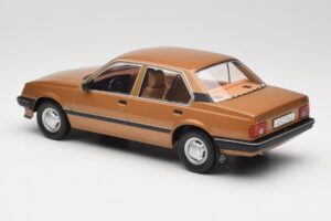 Opel Ascona C Berlina Beige Metallic MCG 1:18 MCG18459 Metall - pilt 5/6