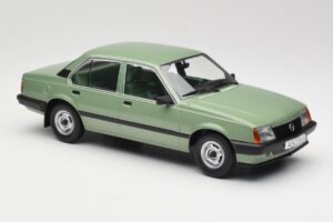 Opel Ascona C Metallic Light Green MCG 1:18 MCG18458 Metall - pilt 4/6