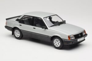 Opel Ascona C SR Hõbedane MCG 1:18 MCG18460 Metall - pilt 4/6
