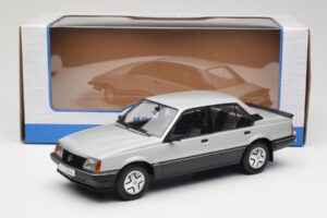 Opel Ascona C SR Hõbedane MCG 1:18 MCG18460 Metall - pilt 6/6