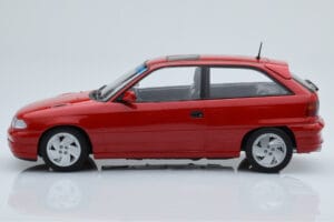 Opel Astra F GSi Punane Norev 1:18 183672 Metall - pilt 3/6