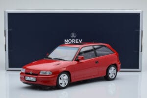 Opel Astra F GSi Punane Norev 1:18 183672 Metall - pilt 6/6