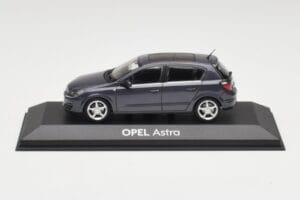 Opel Astra H Tumesinine Minichamps 1:43 B24910027-A1 Metall