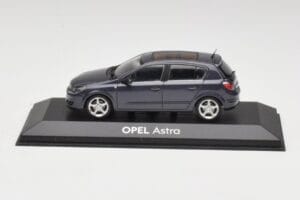Opel Astra H Hall Minichamps 1:43 B24910027A Metall