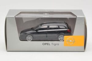 Opel Astra H Universaal Tumehall Minichamps 1:43 ASTRA002 Metall - pilt 4/4