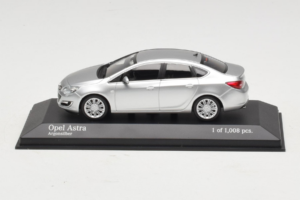 Opel Astra J Hõbe Minichamps 1:43 410042000 Metall