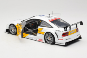 Opel Calibra V6 #21 N. Amorim DTM 1995 UT Models 1:18 180954221 Metall - pilt 5/8
