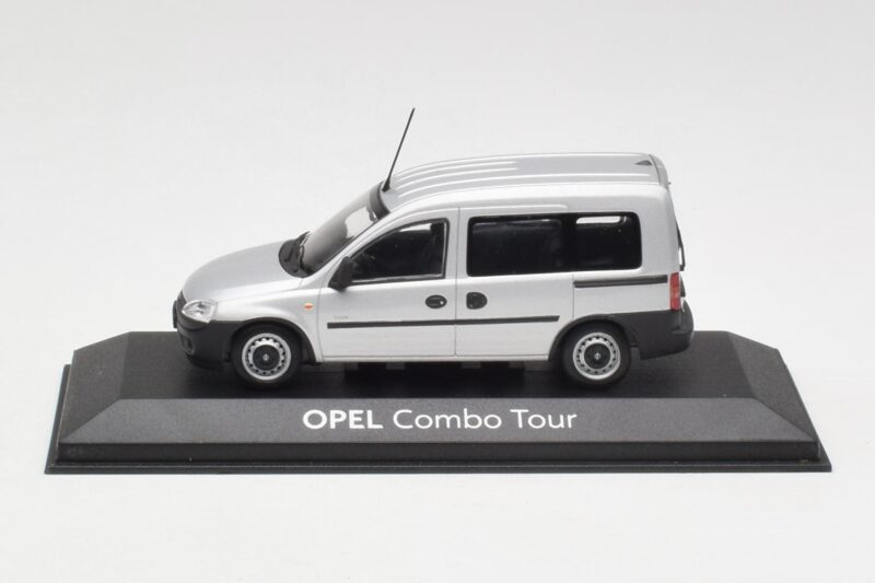 Opel Combo C Hõbe Minichamps 1:43 COMBO001 Metall