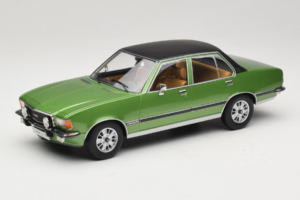 Opel Commodore B Roheline MCG 1:18 MCG18565 Metall