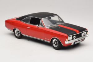 Opel Commodore GS/E Punane Revell 1:18 8826 Metall - pilt 6/8