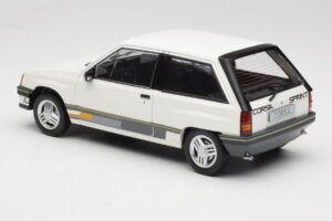 Opel Corsa A Sprint Valge MCG 1:18 MCG18432 Metall - pilt 5/6