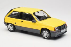 Opel Corsa A SR Kollane MCG 1:18 MCG18431 Metall - pilt 4/6