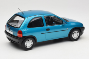 Opel Corsa B Blue Metallic MCG 1:18 MCG18514 Metall - pilt 2/6