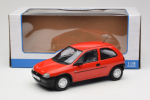 Opel Corsa B Punane MCG 1:18 MCG18513 Metall - pilt 6/6