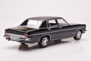 Opel Diplomat V8 Must Norev 1:18 183687 Metall - pilt 2/6