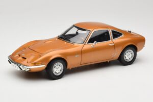 Opel GT Kuldne Minichamps 1:18 180049025 Metall