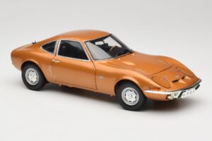 Opel GT Kuldne Minichamps 1:18 180049025 Metall - pilt 6/8