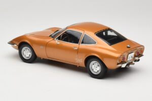 Opel GT Kuldne Minichamps 1:18 180049025 Metall - pilt 7/8