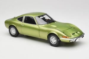 Opel GT Green Metallic Minichamps 1:18 180049029 Metall - pilt 6/8
