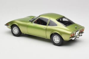 Opel GT Green Metallic Minichamps 1:18 180049029 Metall - pilt 7/8