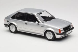 Opel Kadett D GTE Hõbedane MCG 1:18 MCG18533 Metall - pilt 4/6