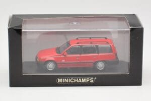 Opel Kadett E Club Universaal Punane Minichamps 1:43 400045910 Metall - pilt 2/3