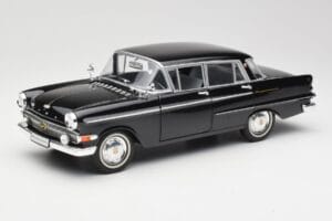 Opel Kapitan P1 Must Revell 1:18 08822 Metall