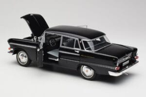 Opel Kapitan P1 Must Revell 1:18 08822 Metall - pilt 5/8