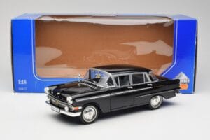 Opel Kapitan P1 Must Revell 1:18 08822 Metall - pilt 8/8