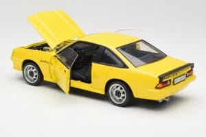 Opel Manta B GT/E Kollane Revell 1:18 08421 Metall - pilt 5/8
