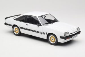 Opel Manta B Sport Valge MCG 1:18 MCG18237 Metall - pilt 4/6