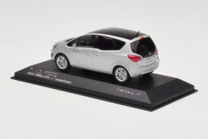 Opel Meriva B Hõbe Metallic Minichamps 1:43 400040000 Metall - pilt 3/4