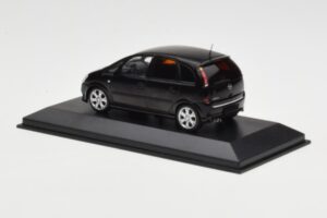 Opel Meriva OPC Must Minichamps 1:43 90399891 Metall - pilt 3/4