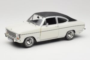 Opel Olympia A Coupe Valge Must Revell 1:18 8446 Metall