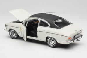 Opel Olympia A Coupe Valge Must Revell 1:18 8446 Metall - pilt 5/8