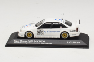 Opel Omega 3000 24V #25 K. Niedzwiedz DTM 1991 Minichamps 1:43 400914425 Metall