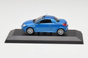 Opel Tigra Twin Top Sinine Minichamps 1:43 919084 Metall
