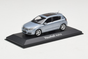 Opel Astra H Blue Metallic Minichamps 1:43 ASTRA004 Metall - pilt 2/4