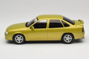 Opel Vectra A 2000 16V Kollane MCG 1:18 MCG18463 Metall - pilt 3/6