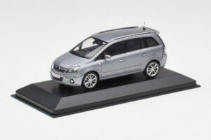 Opel Zafira A OPC Light Blue Metallic Minichamps 1:43 ZAFIRA001 Metall - pilt 2/4
