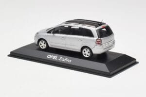 Opel Zafira B Hõbedane Minichamps 1:43 1799109 Metall - pilt 3/4