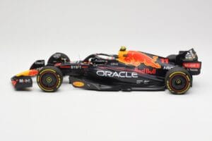 Oracle Red Bull Racing RB18 #11 S. Perez Miami GP 2022 Minichamps 1:18 110220511 Metall - pilt 3/6