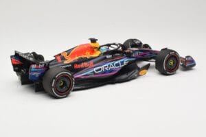 Oracle Red Bull Racing RB19 #1 M. Verstappen Winner Miami GP 2023 Minichamps 1:18 110230501 Metall - pilt 2/6