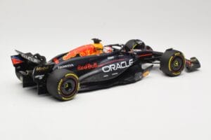 Red Bull Racing RB20 #1 M. Verstappen Winner China GP 2024 Minichamps 1:18 110240501 Metall - pilt 2/6